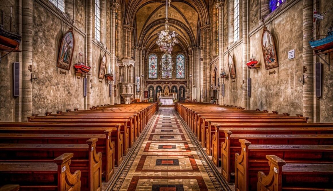 church cathedral architecture pews 3481187